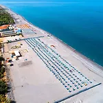 ホテル Apulia Club