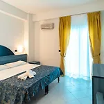 Apulia Club 4* スカレア